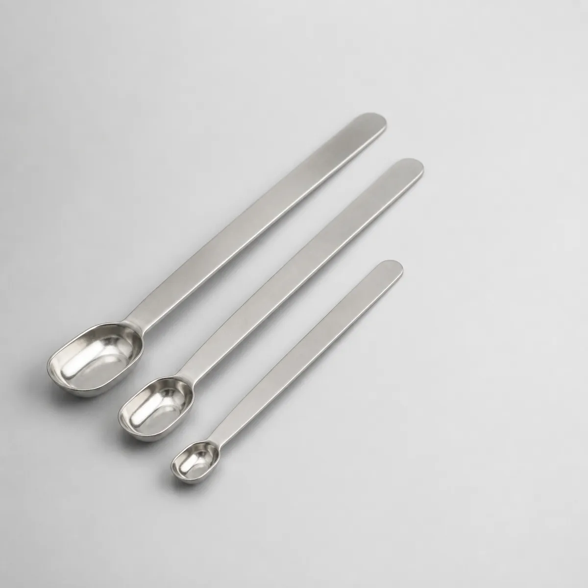 Multiple sizes of stainless steel lab sample spoons for powder transfer